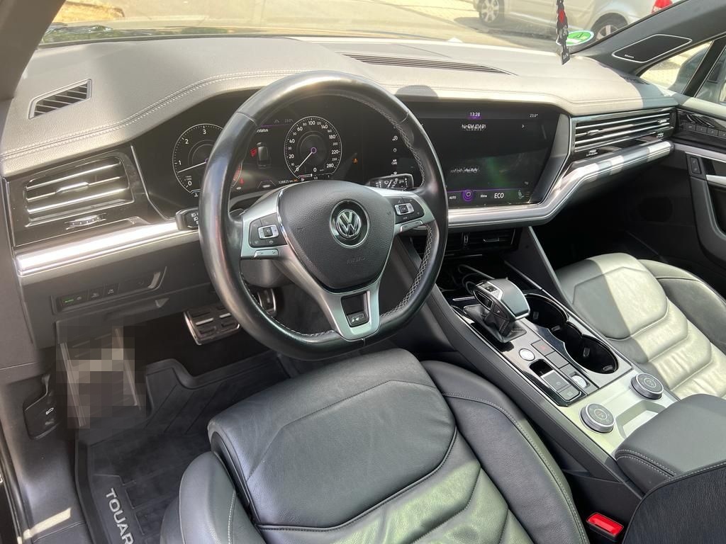 Volkswagen Touareg R-Line 4Motion foto 12