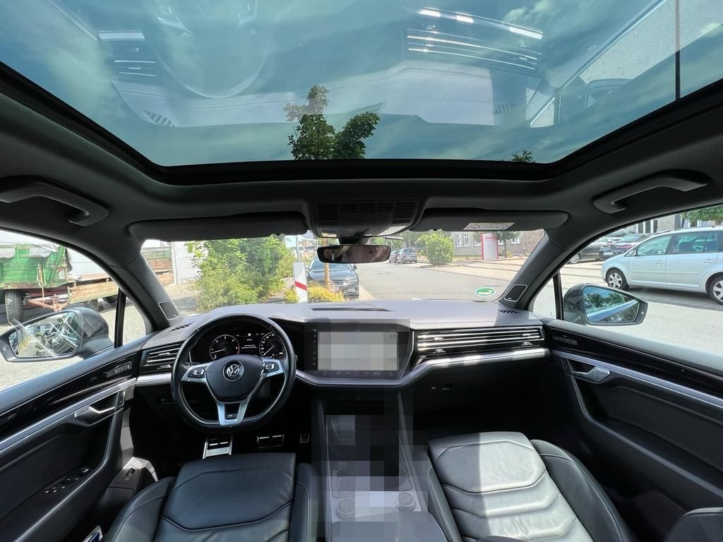 Volkswagen Touareg R-Line 4Motion foto 17