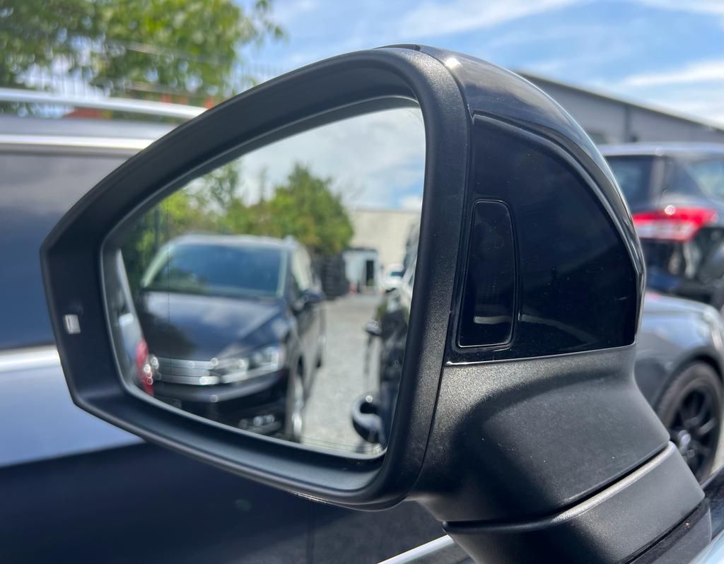 Volkswagen Touareg R-Line 4Motion foto 25