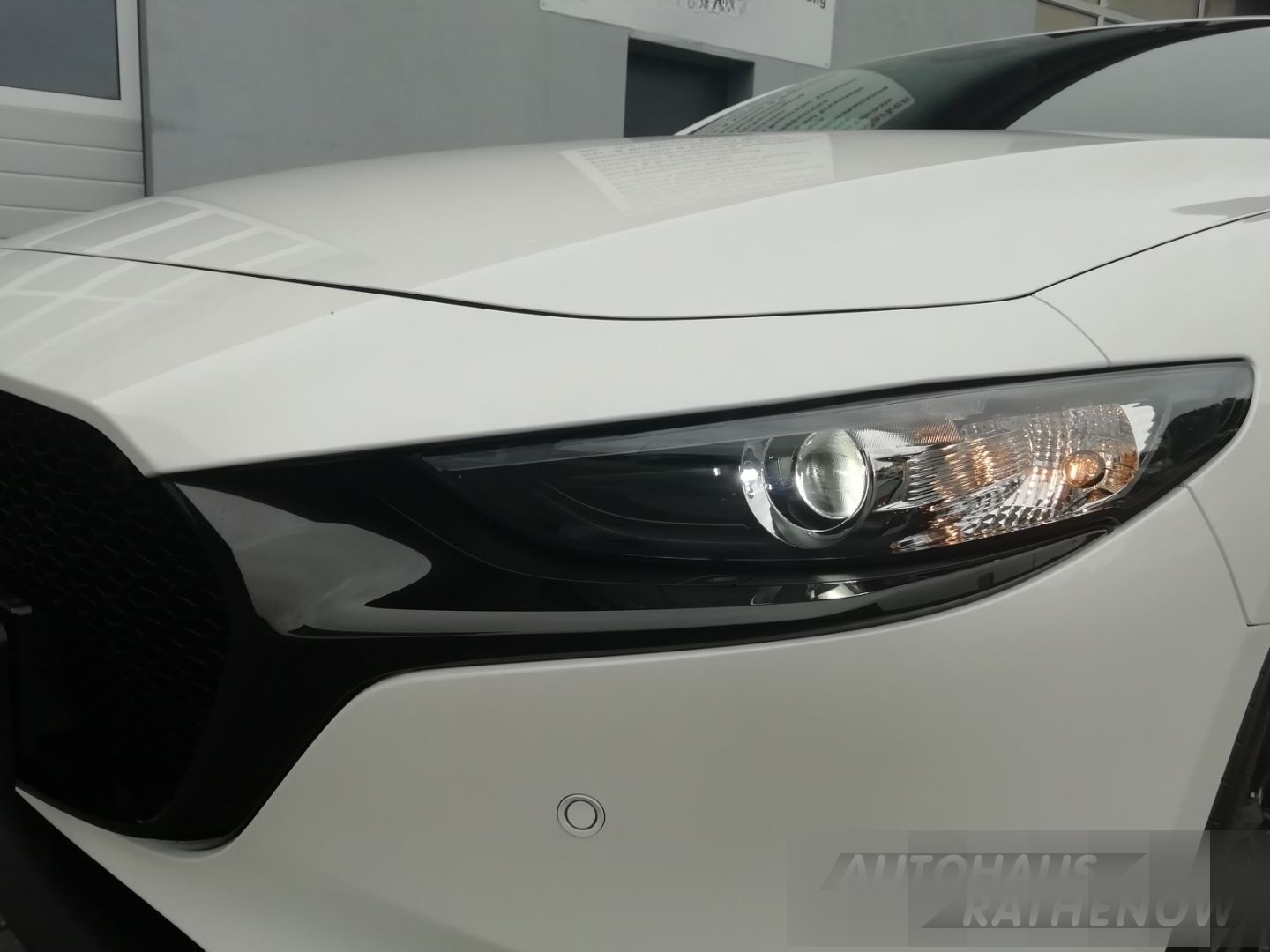 Mazda 3 Homura Black & White Edition SKYACTIV-G 2.0 M- foto 2