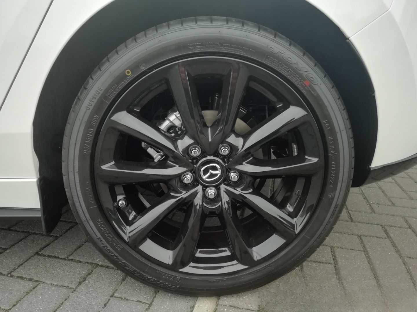 Mazda 3 Homura Black & White Edition SKYACTIV-G 2.0 M- foto 16