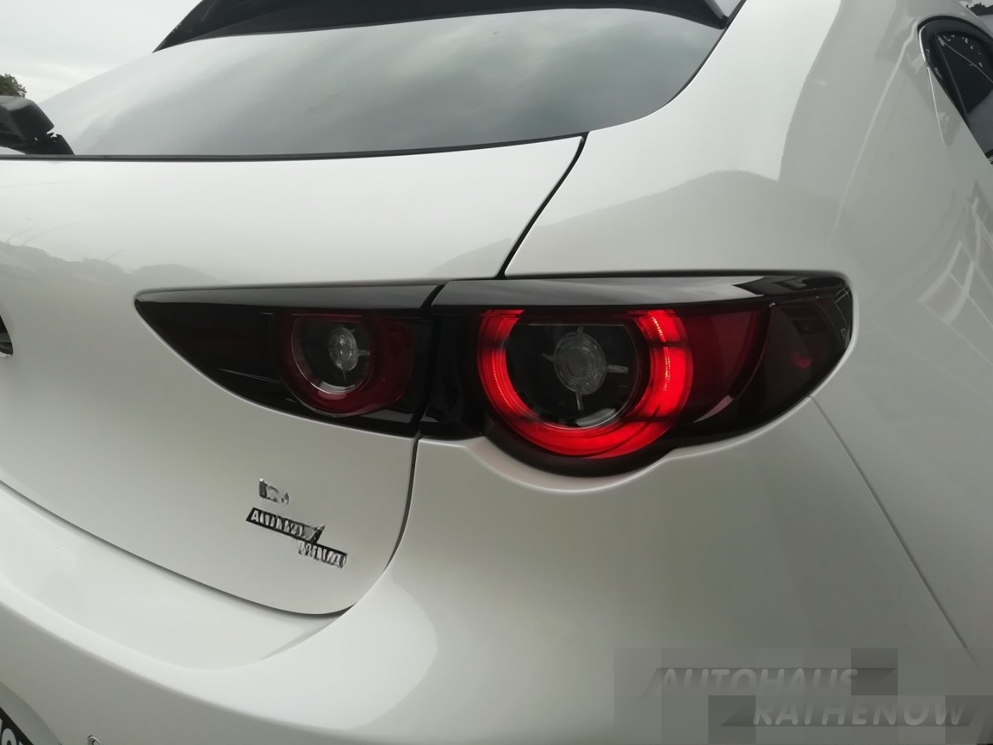 Mazda 3 Homura Black & White Edition SKYACTIV-G 2.0 M- foto 7
