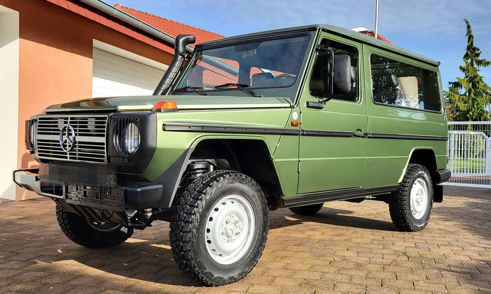 Mercedes-Benz 300GD"Zypressengrün"1 von 372 Stück! foto 4