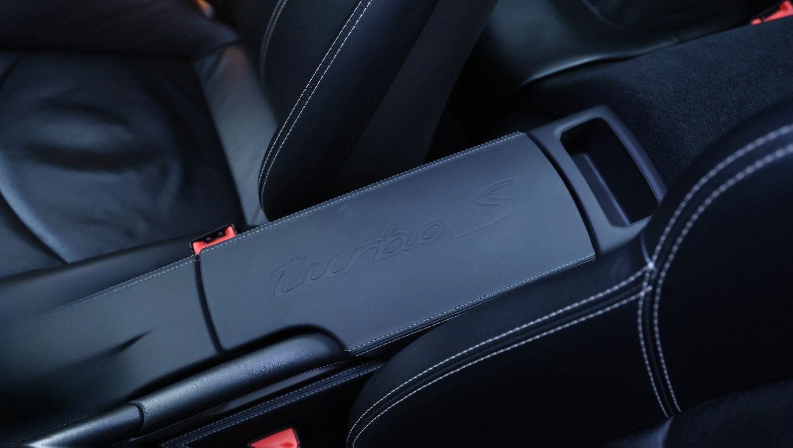 Porsche 997 Turbo S Coupé, PCCB, BOSE, Sport Chrono, CC foto 22