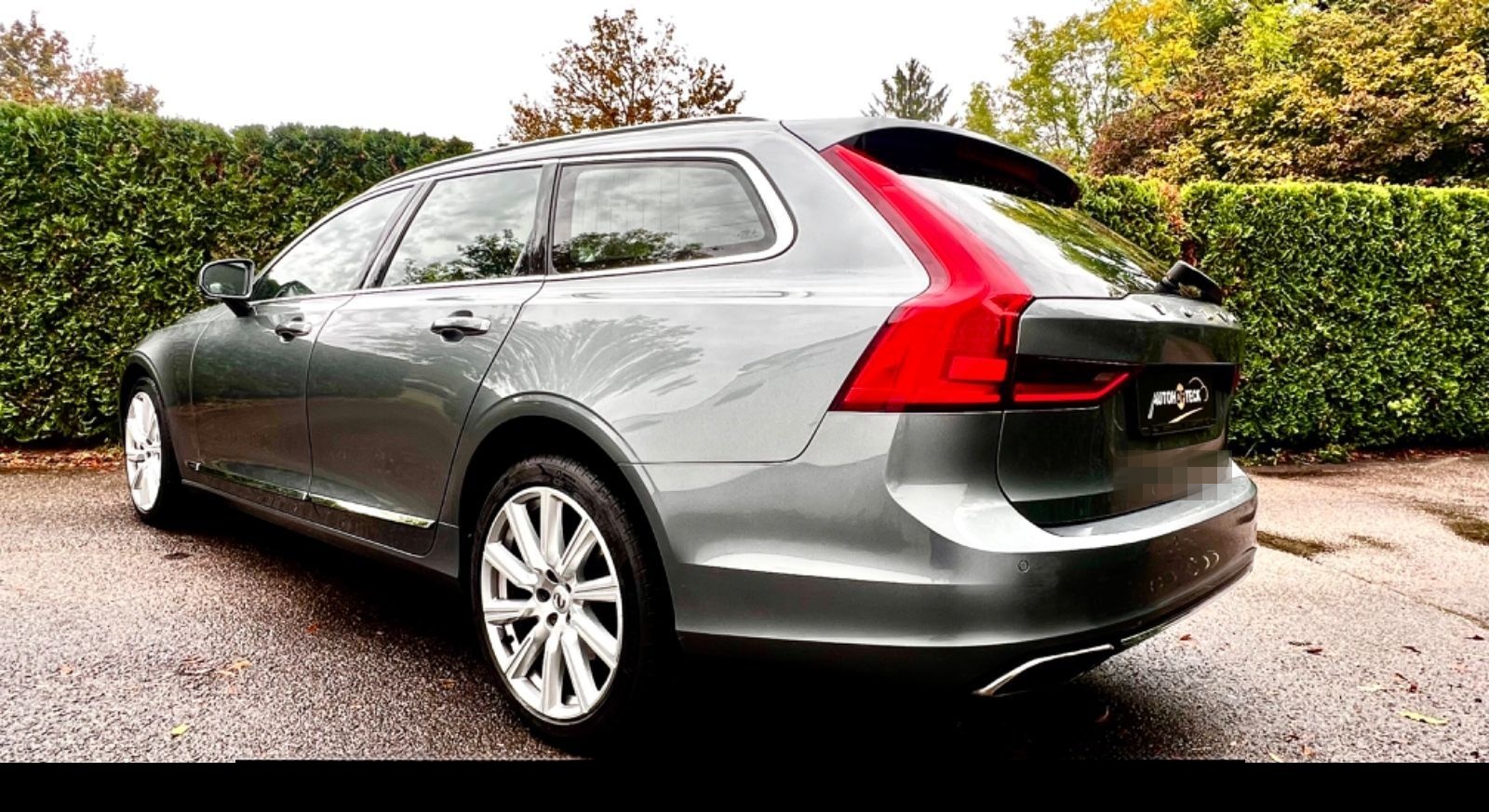 Volvo V90 Kombi Inscription AWD|A.H.K|LEDER|NAVI|EURO6 foto 9