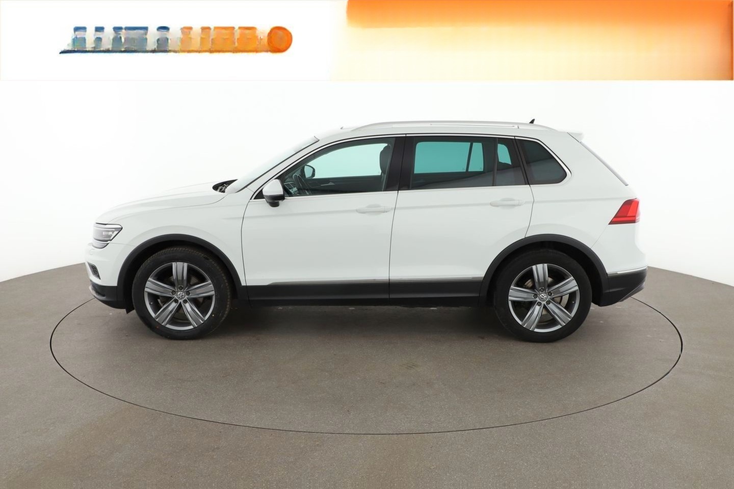 Volkswagen Tiguan 2.0 TDI Highline 4Motion BMT Aut.*NAVI* foto 3