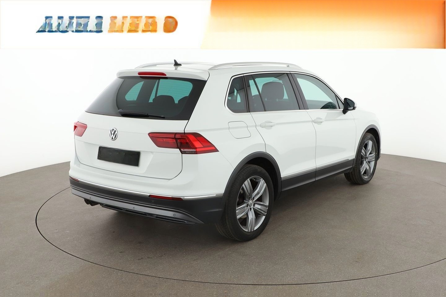 Volkswagen Tiguan 2.0 TDI Highline 4Motion BMT Aut.*NAVI* foto 6