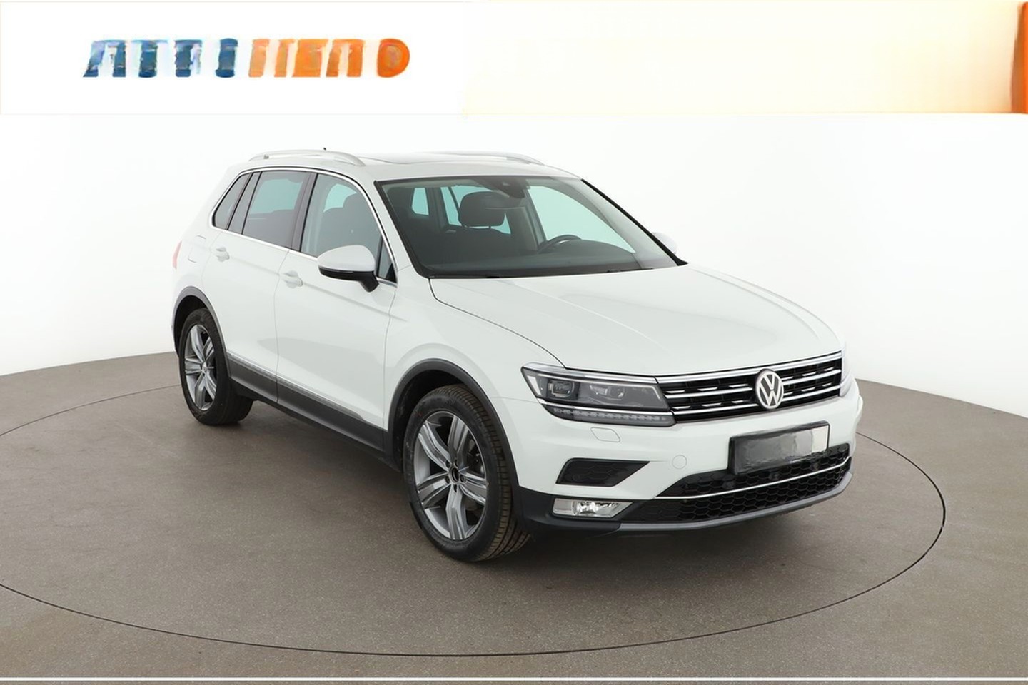 Volkswagen Tiguan 2.0 TDI Highline 4Motion BMT Aut.*NAVI* foto 8