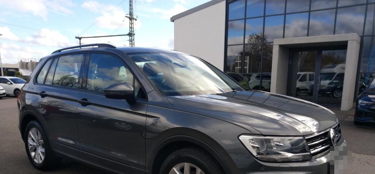 Volkswagen Tiguan Trendline 1,4 TSI Navi AHK PDC foto 4