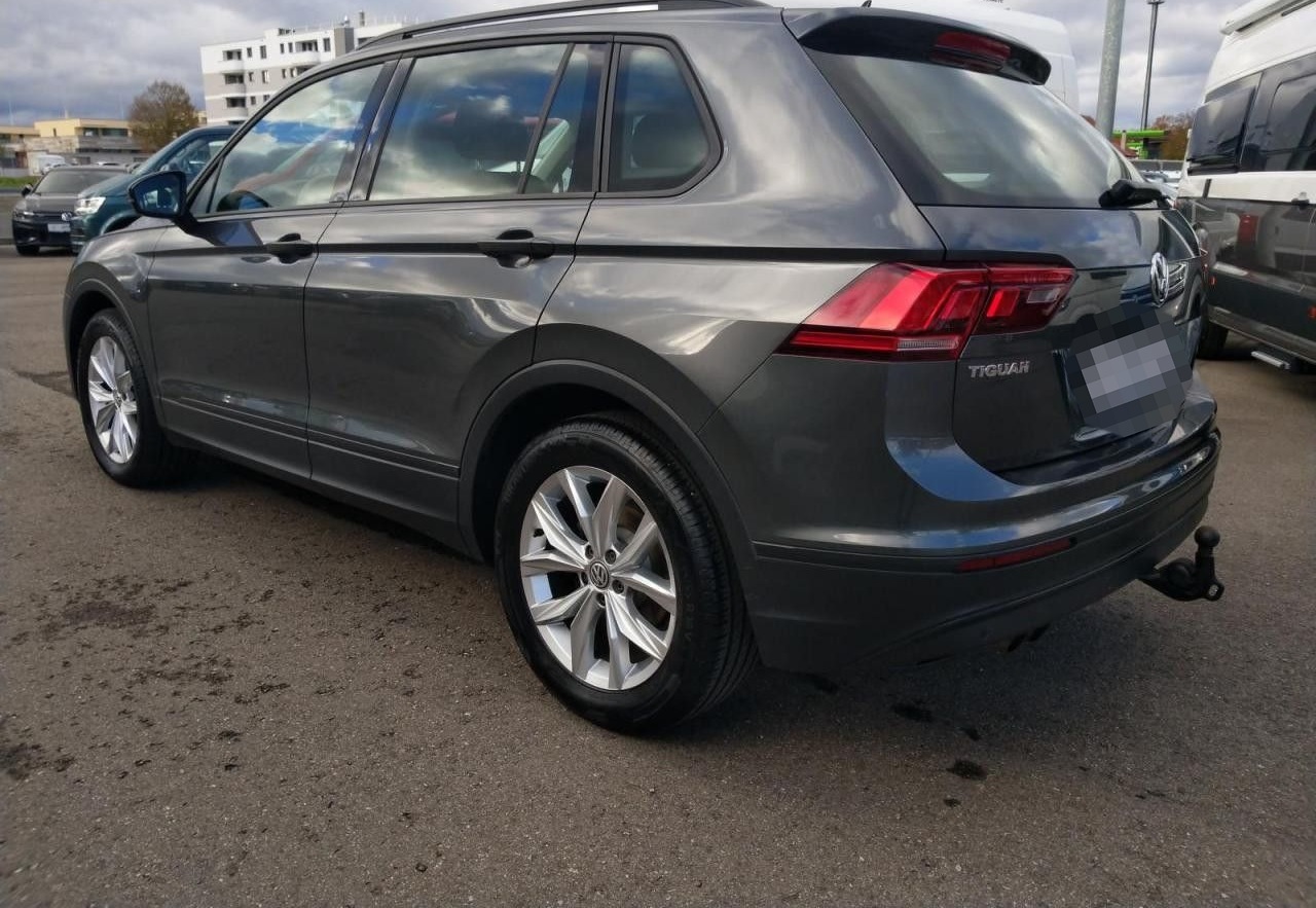 Volkswagen Tiguan Trendline 1,4 TSI Navi AHK PDC foto 5