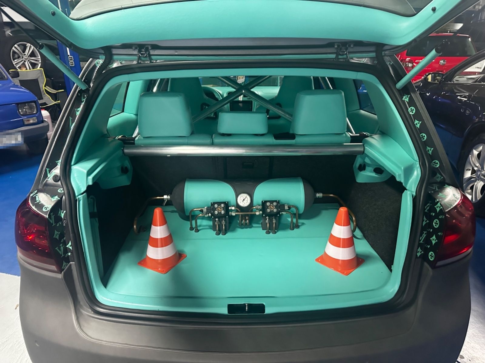 Volkswagen Golf VI R 4Motion*SHOW CAR*Airride*LEDER * foto 6