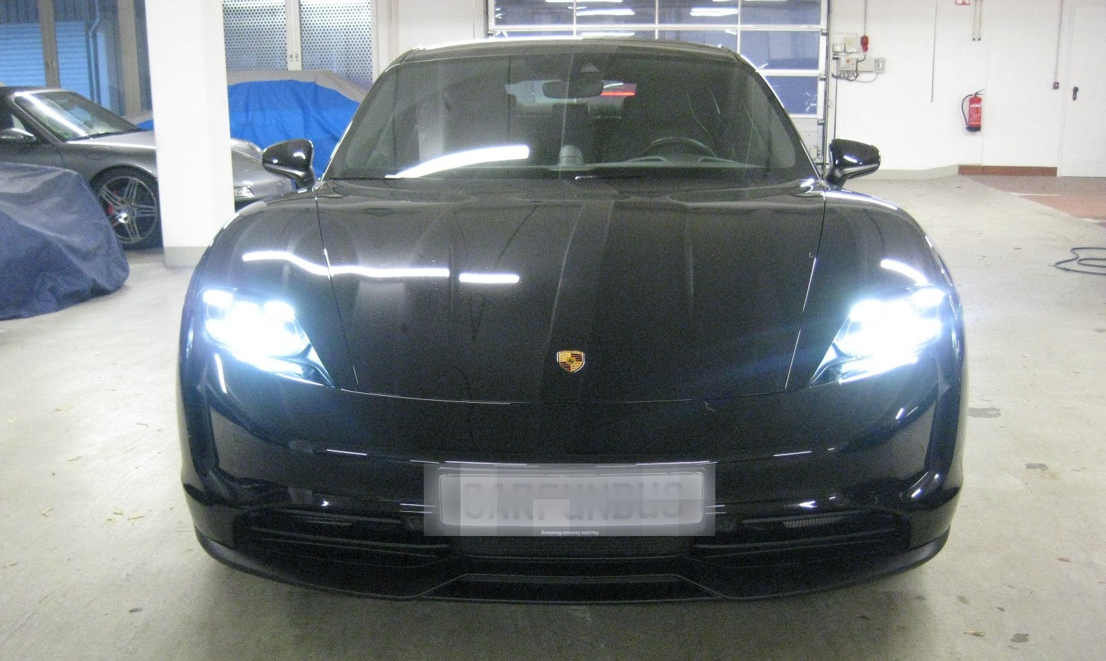 Porsche Taycan schw/schw,,per.batt,20",kamera foto 2