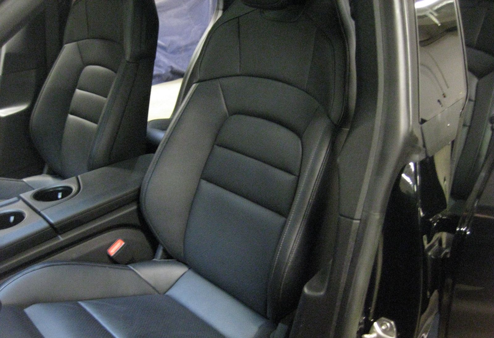 Porsche Taycan schw/schw,,per.batt,20",kamera foto 14
