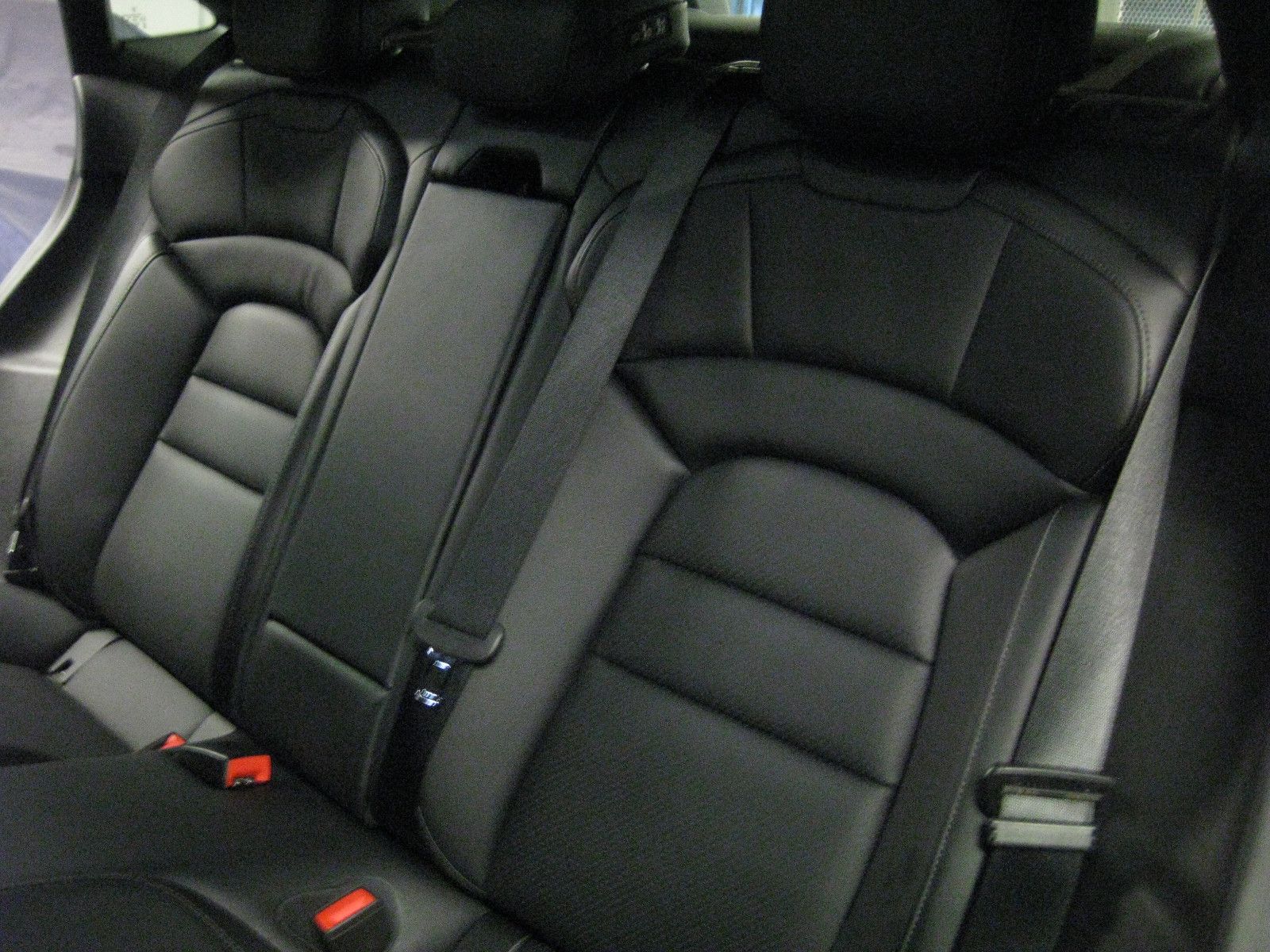 Porsche Taycan schw/schw,,per.batt,20",kamera foto 16
