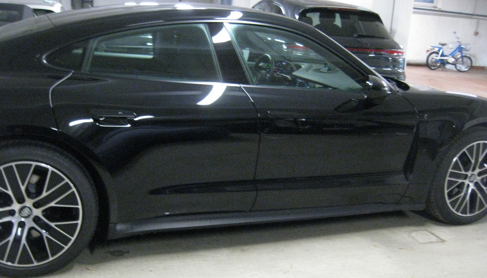 Porsche Taycan schw/schw,,per.batt,20",kamera foto 9
