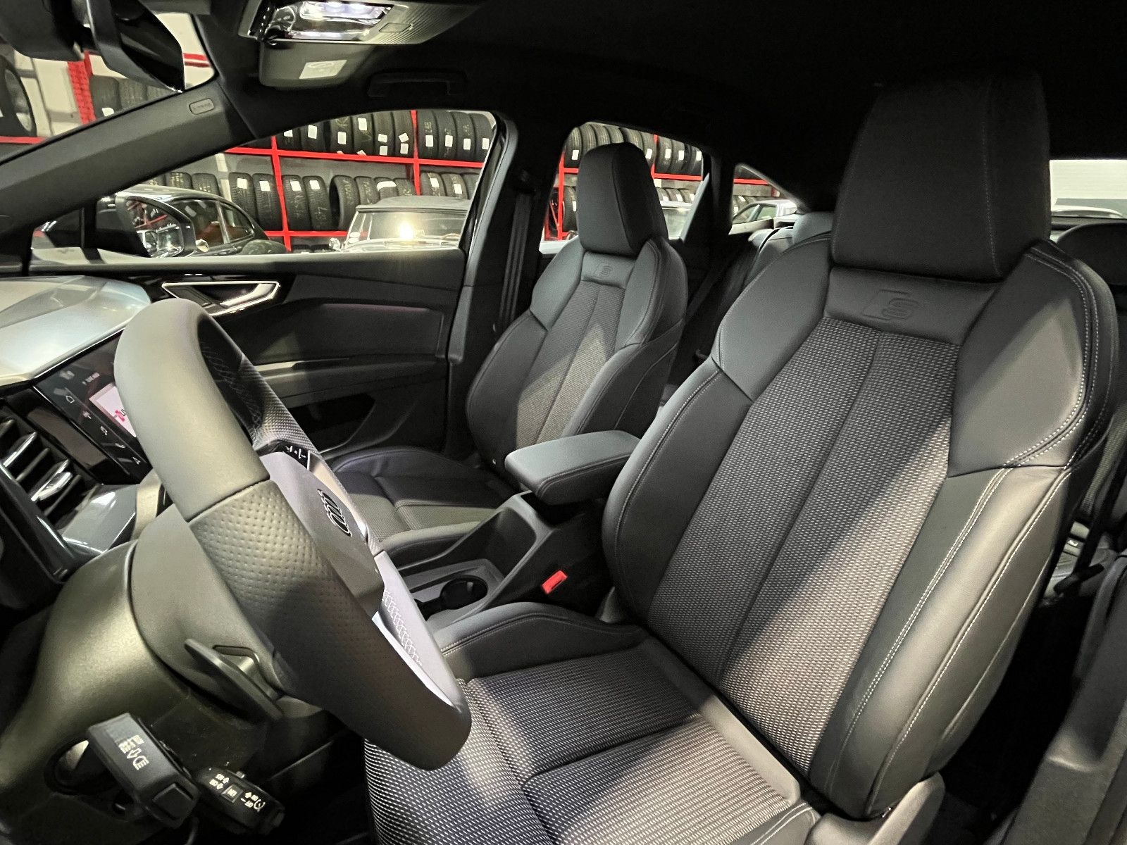 Audi Q4 e-tron foto 7