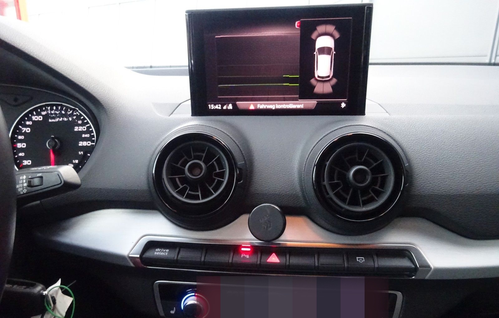 Audi Q2 sport 1,6 TDI foto 10