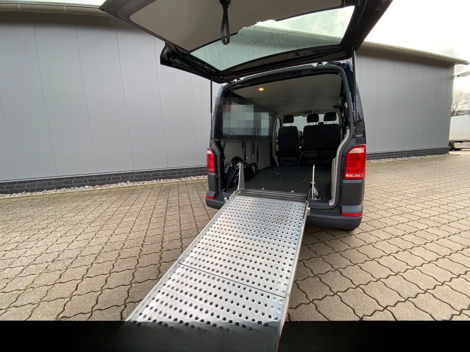 Volkswagen T6 Kombi lang DSG Rollstuhl Rampe AHK Klima Navi foto 5