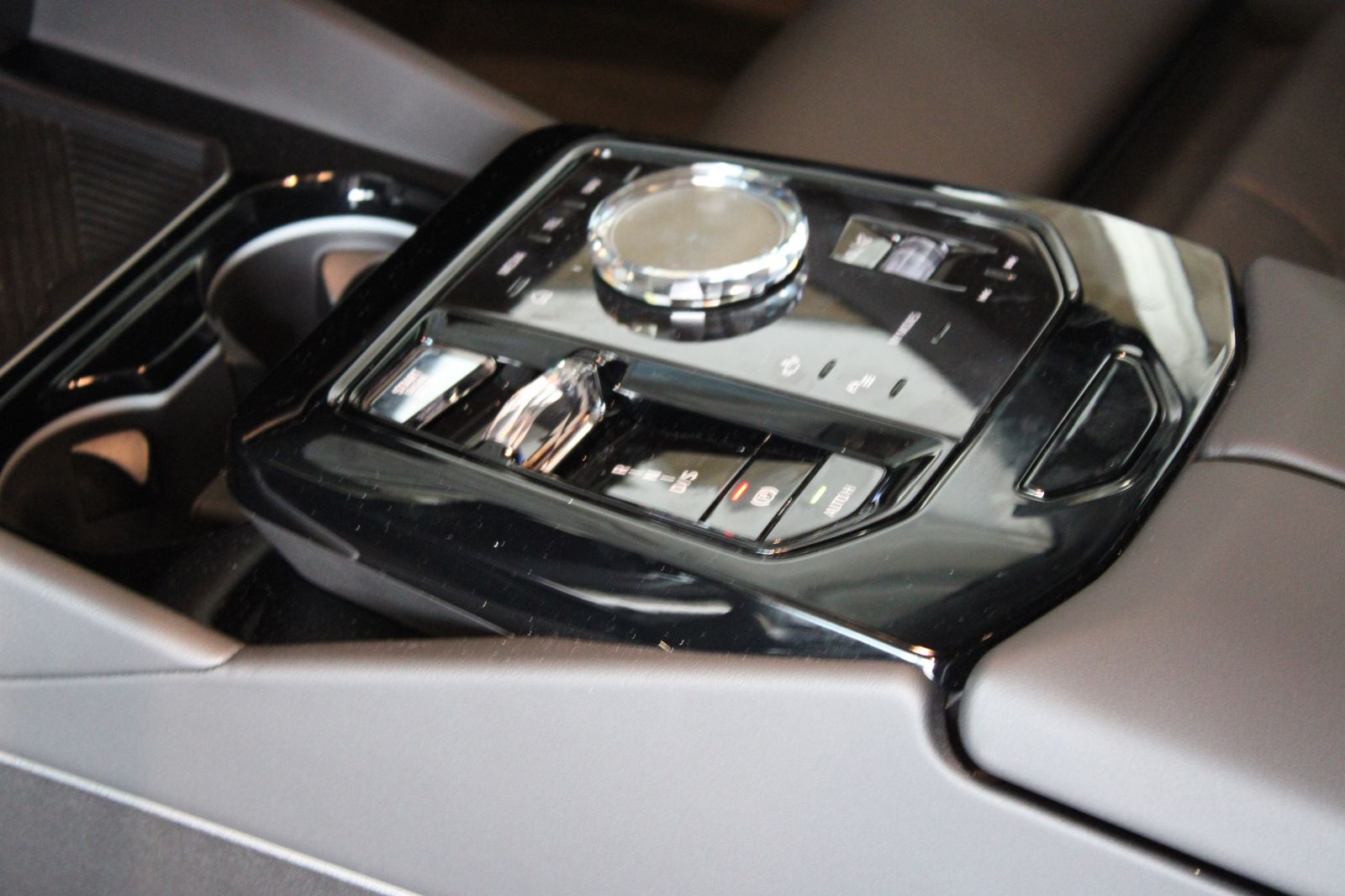 BMW 520d Limousine M Sportpaket Head-Up AHK HiFi DAB foto 9