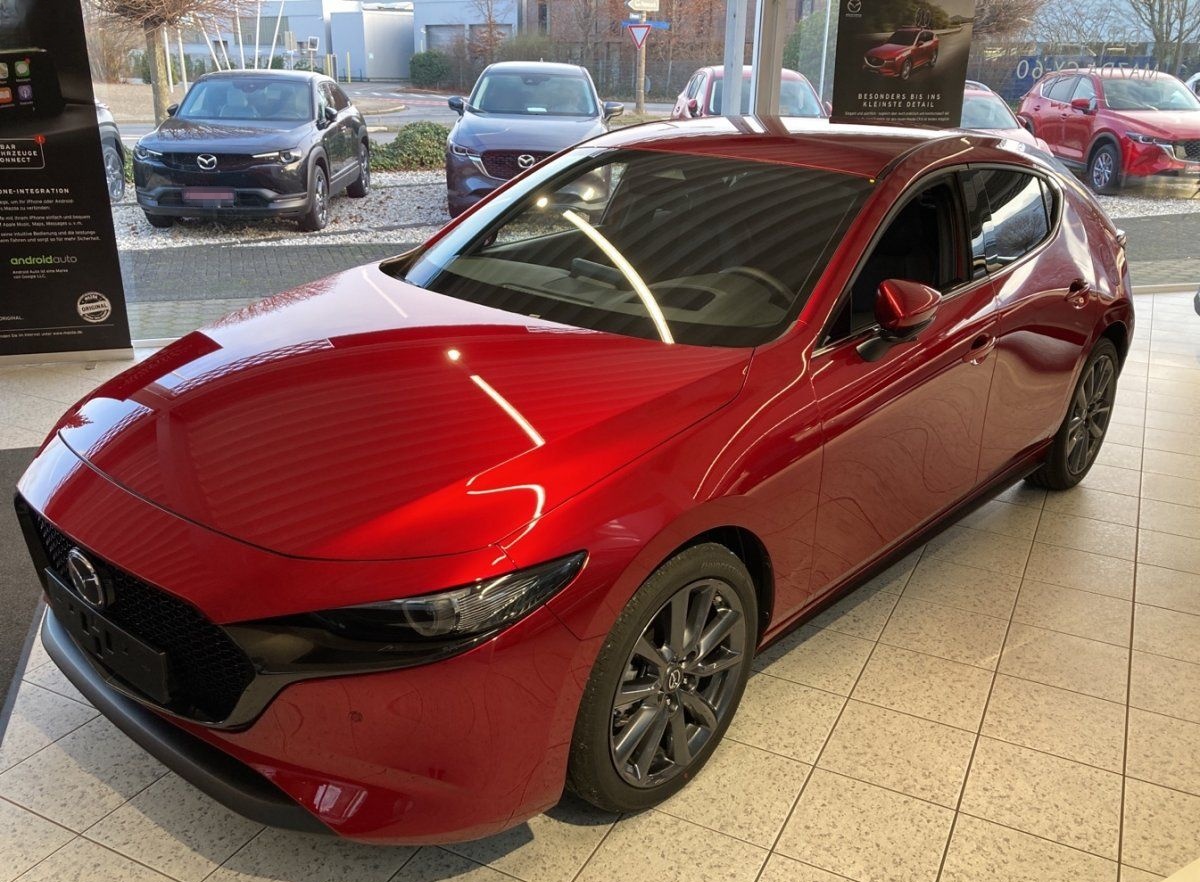 Mazda 3 2.0L e-SKYACTIV G 122ps Aut. Exclusive-Line Le foto 3