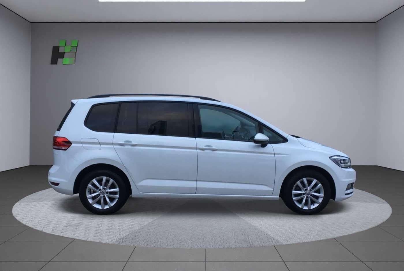 Volkswagen Touran 1.6 TDI SCR BMT DSG Comfortline SHZ foto 2
