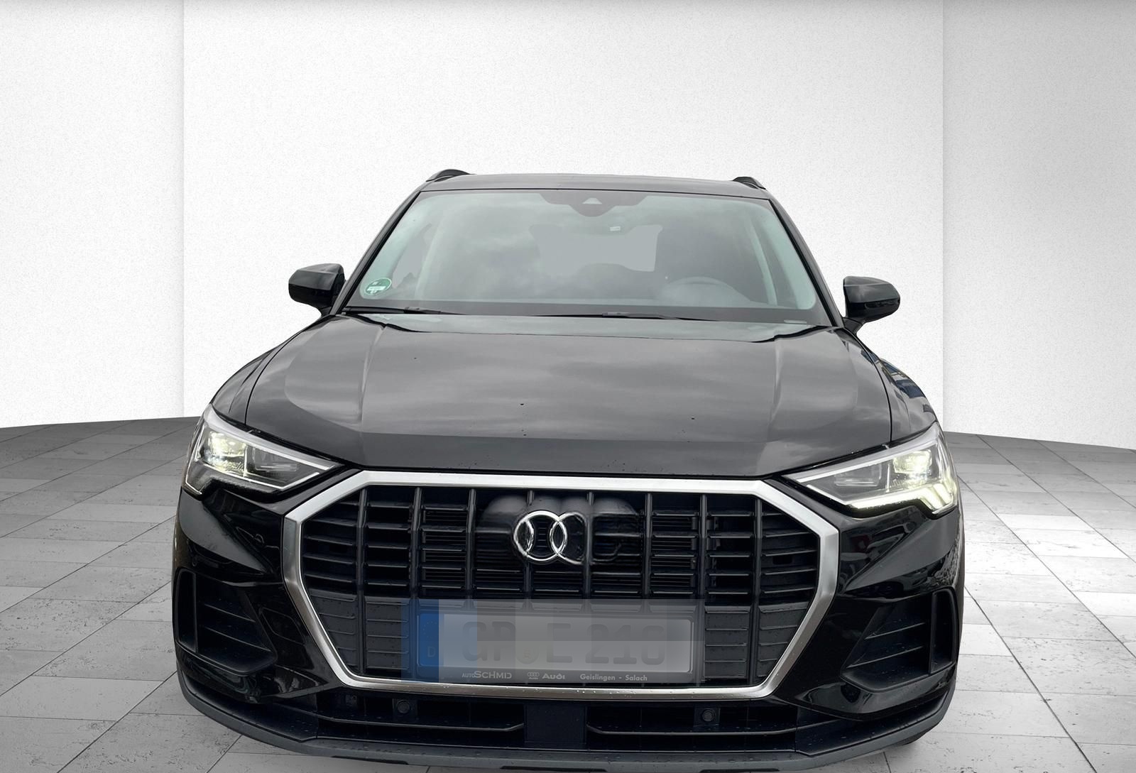 Audi Q3 35 TFSI basis 1.5 TSI RFK 18 " AHK NAVI PDC foto 2