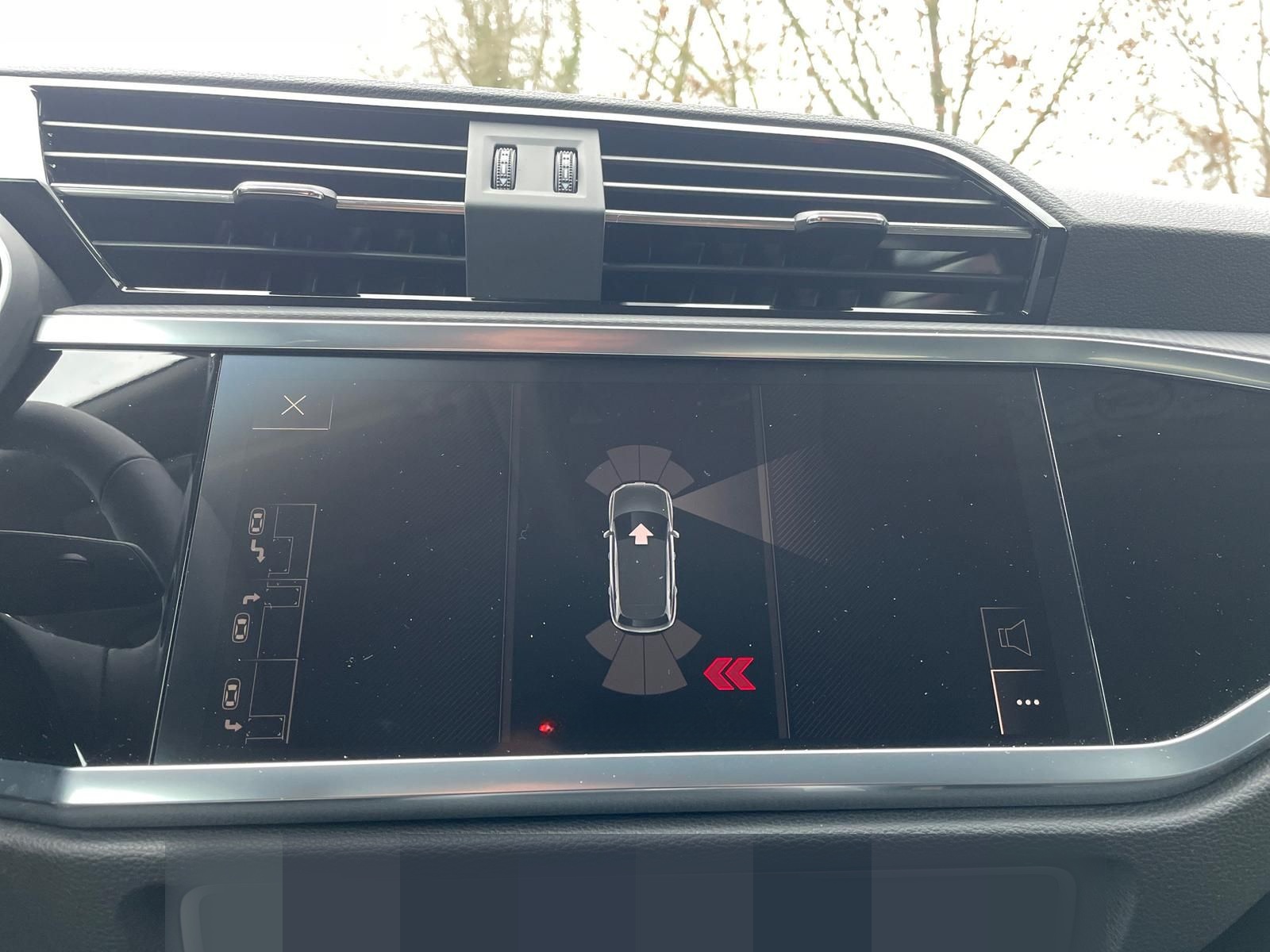 Audi Q3 35 TFSI basis 1.5 TSI RFK 18 " AHK NAVI PDC foto 14