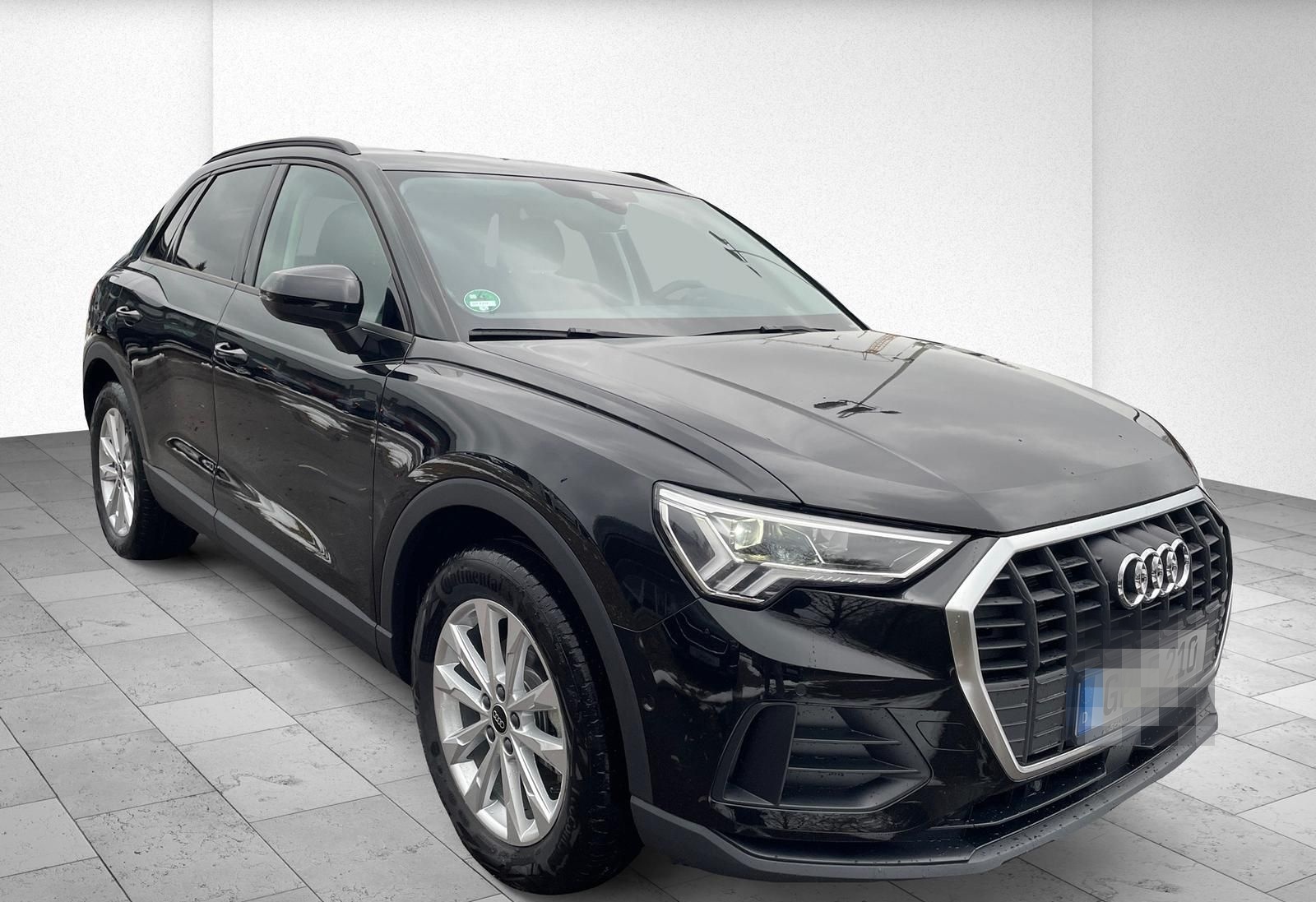 Audi Q3 35 TFSI basis 1.5 TSI RFK 18 " AHK NAVI PDC foto 3