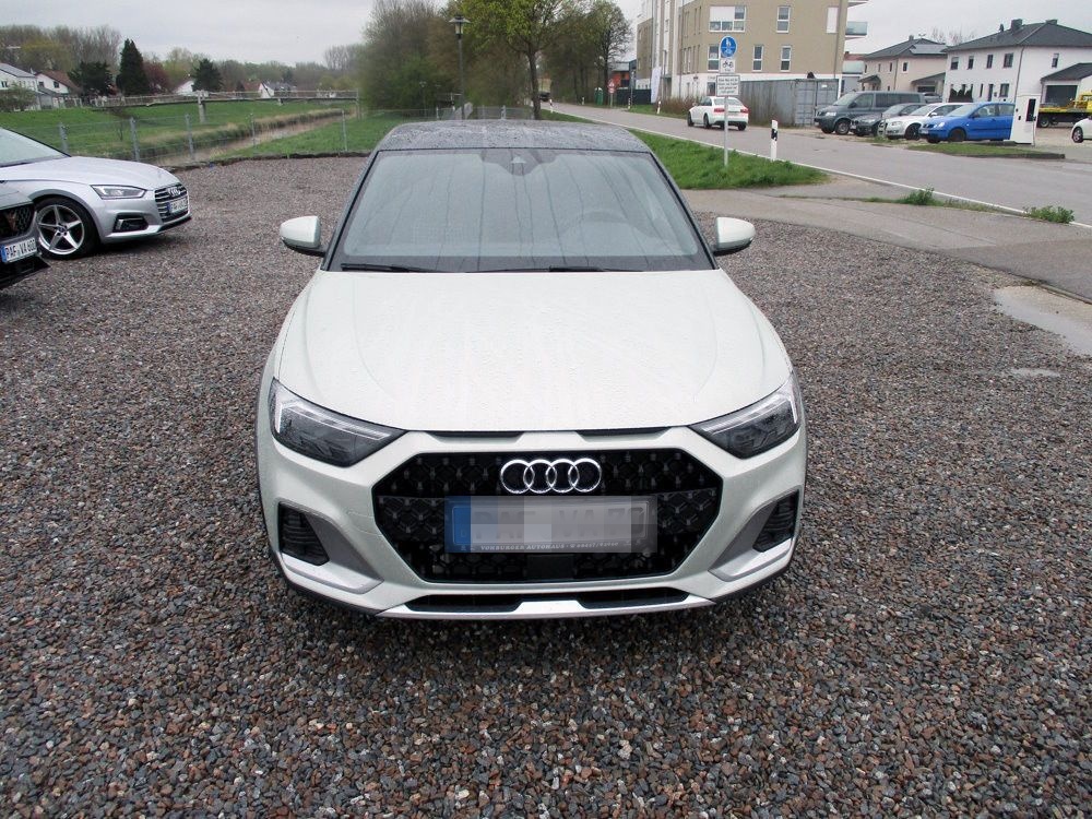 Audi A1 30 TFSI  allstreet, Navi LED foto 3