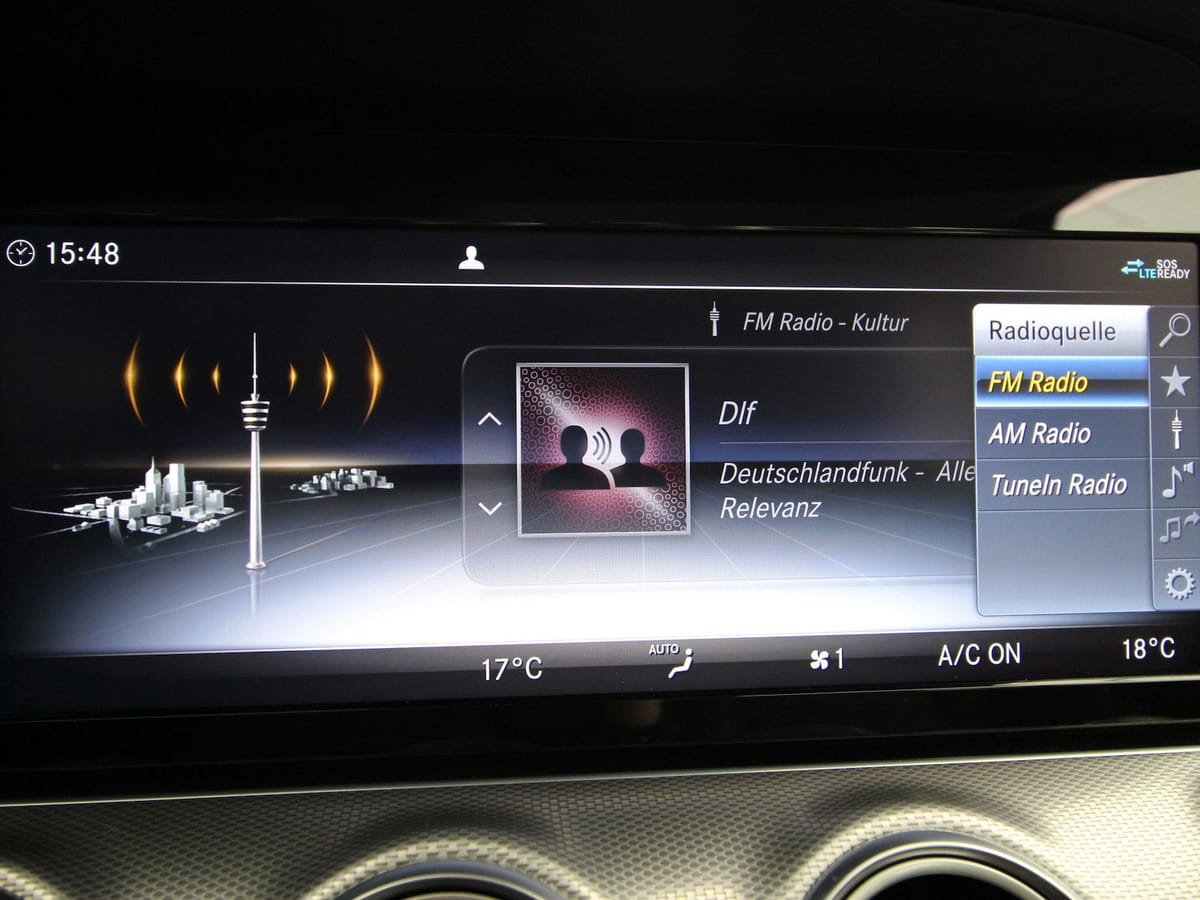 Mercedes-Benz E 220 d Avantgarde NAVI LED KAMERA STANDHEIZUNG foto 15