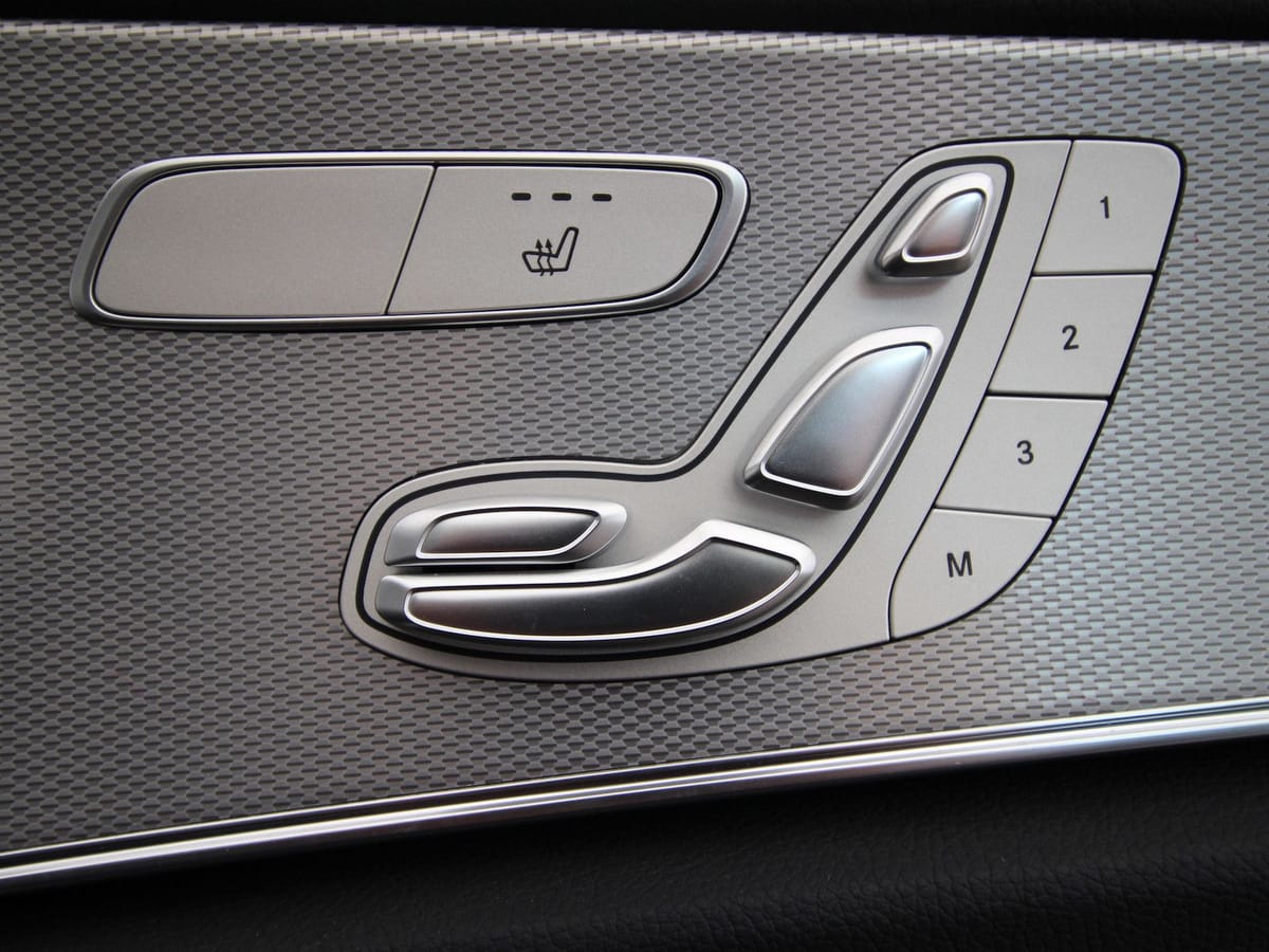Mercedes-Benz E 220 d Avantgarde NAVI LED KAMERA STANDHEIZUNG foto 24