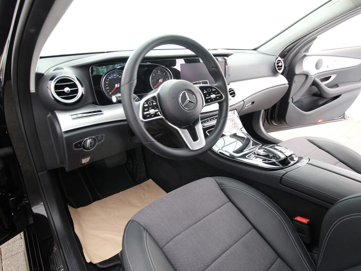 Mercedes-Benz E 220 d Avantgarde NAVI LED KAMERA STANDHEIZUNG foto 9
