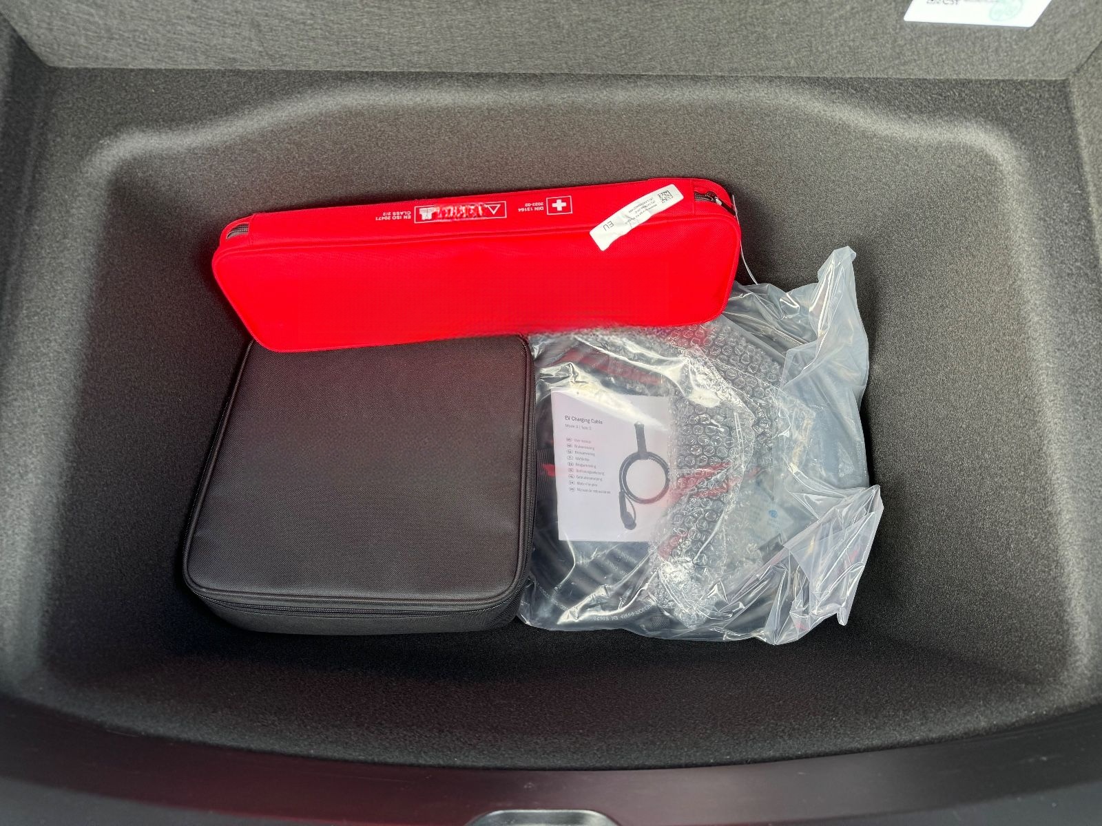 Tesla Model 3 RWD Allwetter 60 kWh Neuwertig Mwst foto 15