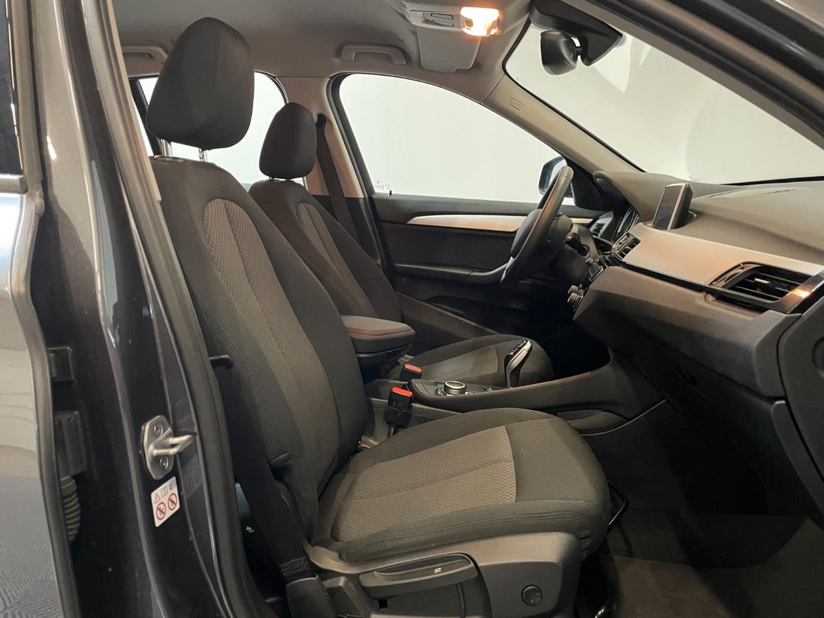 BMW X1 xDrive 18d Advantage Automatik-Navi-1.Hand foto 15