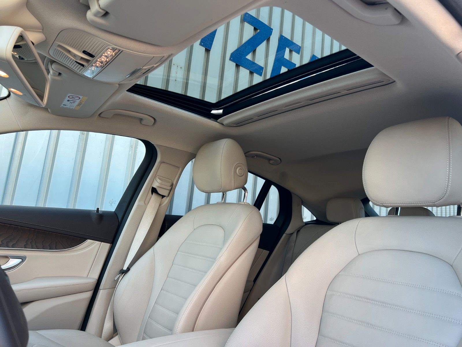 Mercedes-Benz GLC 350d Coupe AMG *ILS*STNDHZNG*LEDER* foto 13