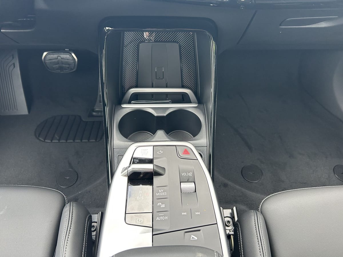 BMW 230e xDrive AHK HUD Harman Kardon foto 13