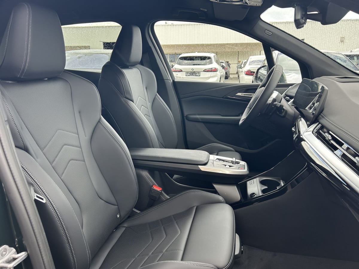 BMW 230e xDrive AHK HUD Harman Kardon foto 15