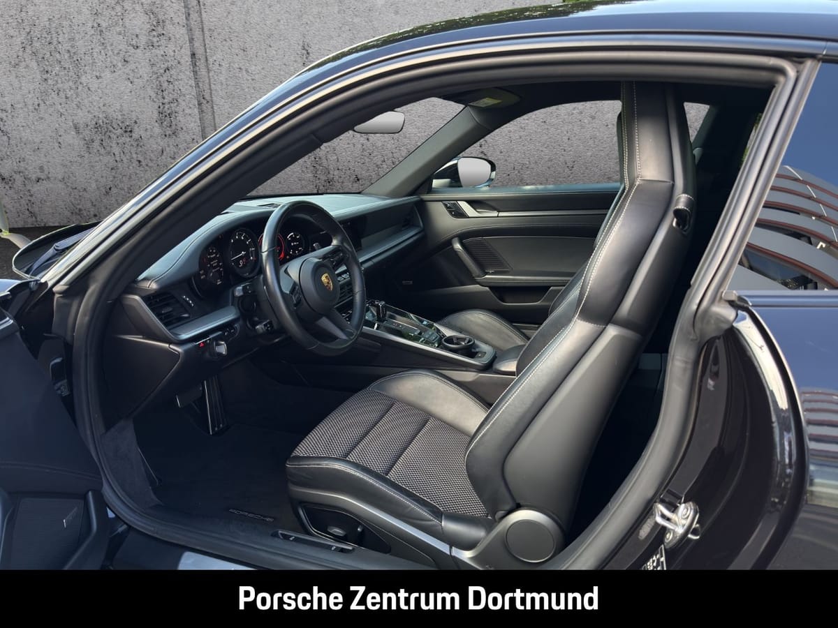 Porsche 992 (911) Carrera foto 13