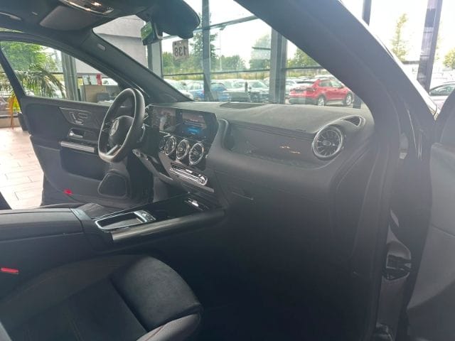Mercedes-Benz GLA 220 4M AMG Navi Pano Multibeam AHK ACC 360°C foto 25