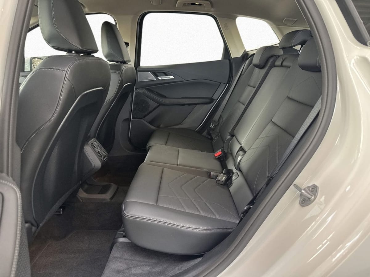BMW 220d AT Luxury Line AHK Pano,360° HUD H K foto 12