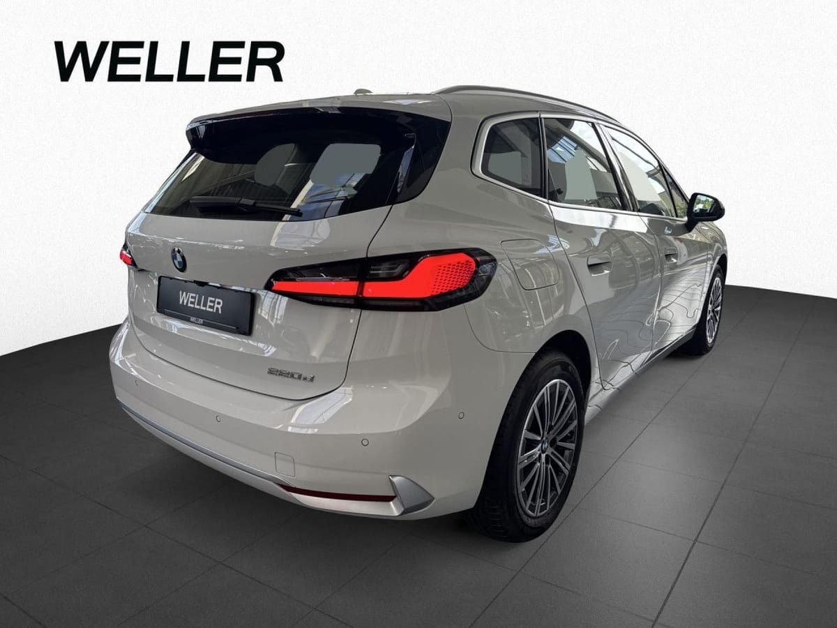BMW 220d AT Luxury Line AHK Pano,360° HUD H K foto 5