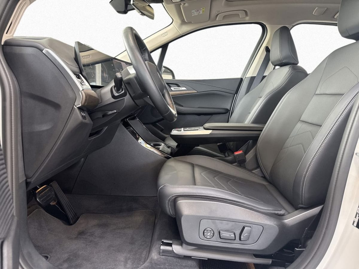 BMW 220d AT Luxury Line AHK Pano,360° HUD H K foto 10