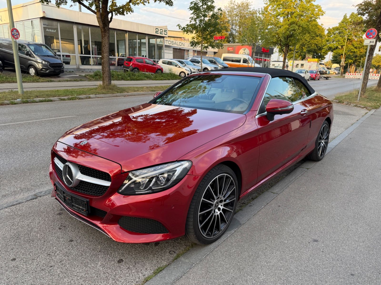 Mercedes-Benz C 300 C Cabrio Head up.Kamera 360.Distronic