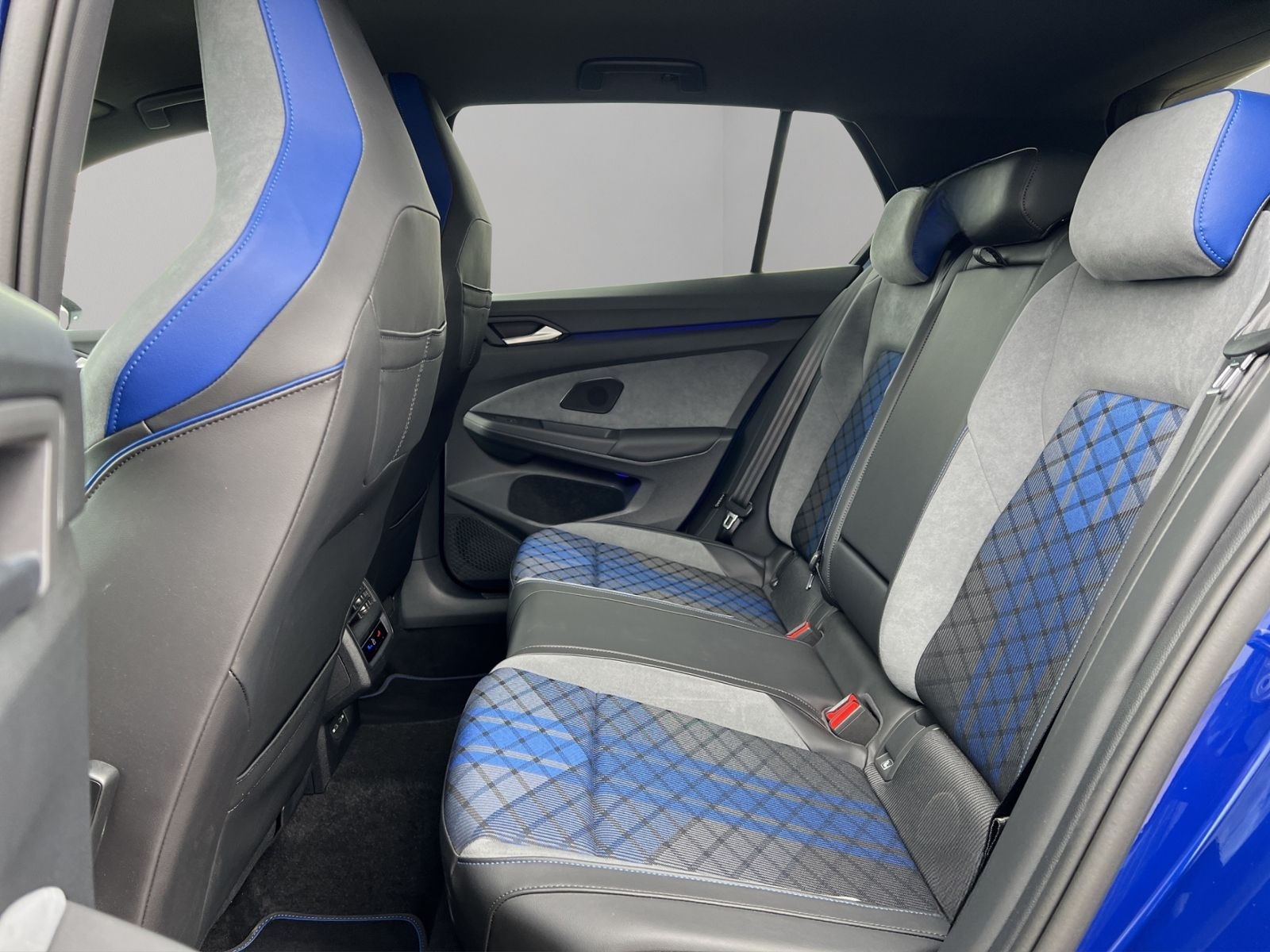 Volkswagen Golf R *333* Akrapovic® Matrix Sound HuD Kamera foto 13