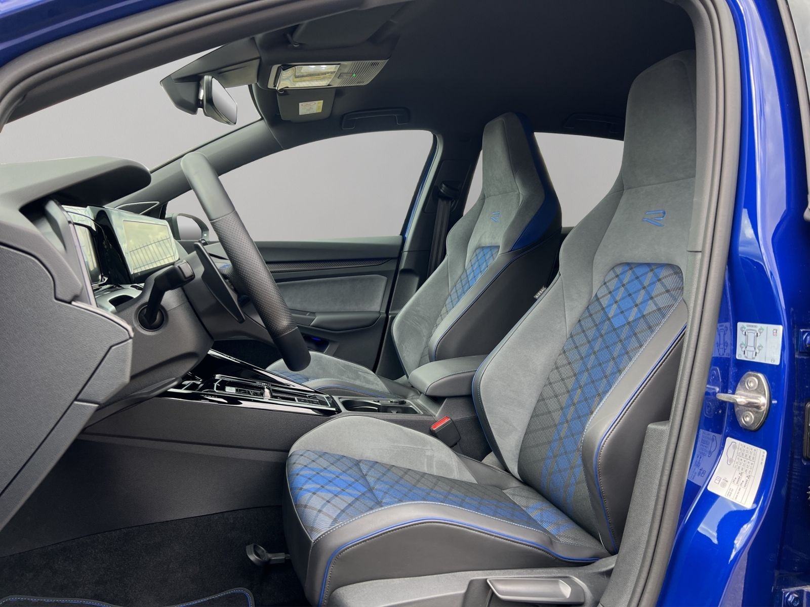 Volkswagen Golf R *333* Akrapovic® Matrix Sound HuD Kamera foto 10