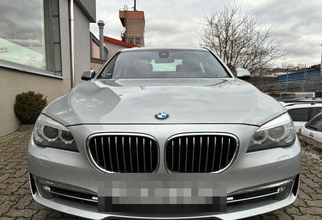 BMW 750i xDrive 4.4 V8 HEAD-UP+Glas-SHD+LEDER-Braun foto 2