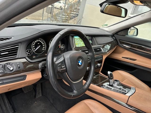 BMW 750i xDrive 4.4 V8 HEAD-UP+Glas-SHD+LEDER-Braun foto 14