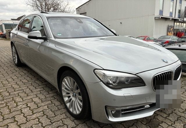 BMW 750i xDrive 4.4 V8 HEAD-UP+Glas-SHD+LEDER-Braun foto 3