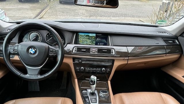 BMW 750i xDrive 4.4 V8 HEAD-UP+Glas-SHD+LEDER-Braun foto 8