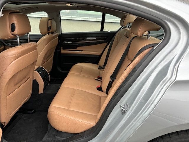 BMW 750i xDrive 4.4 V8 HEAD-UP+Glas-SHD+LEDER-Braun foto 9
